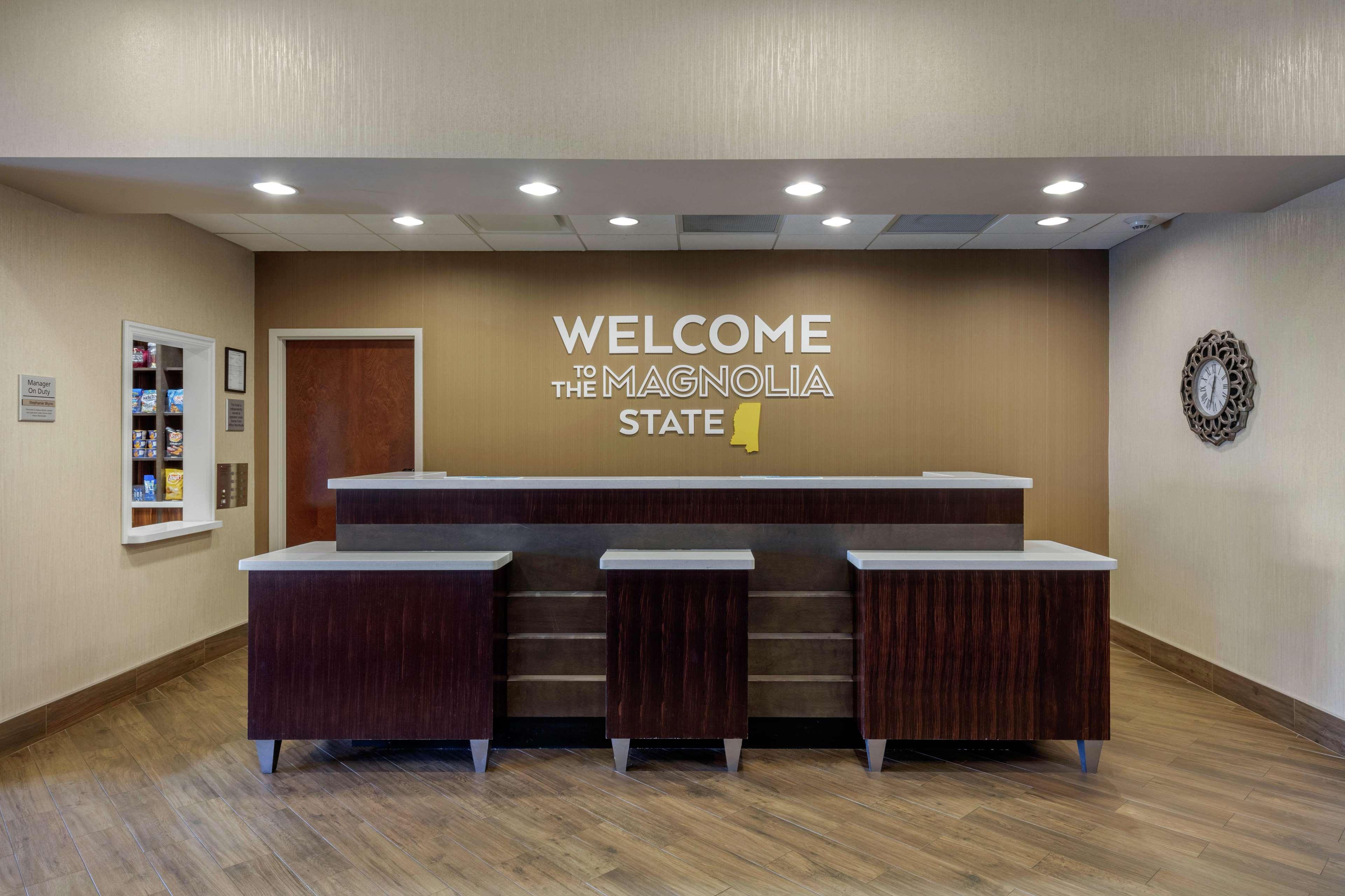Hampton Inn And Suites Columbus, Ms Eksteriør billede